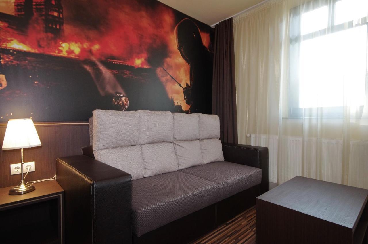 Corvin Apartman Дьюла Экстерьер фото