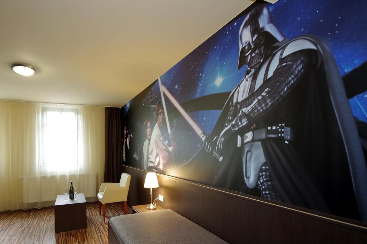 Corvin Apartman Дьюла Экстерьер фото